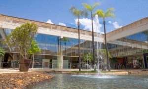 área externa do Franca Shopping