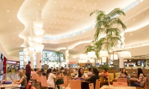 Praça de Alimentação do Parque Shopping Maceió