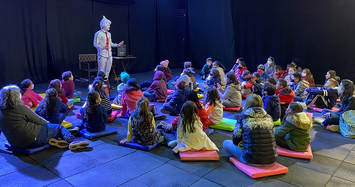 Contação de história do Projeto Leitura para Todos