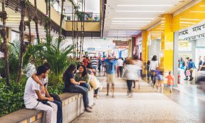 Corredor de lojas do Norte Shopping